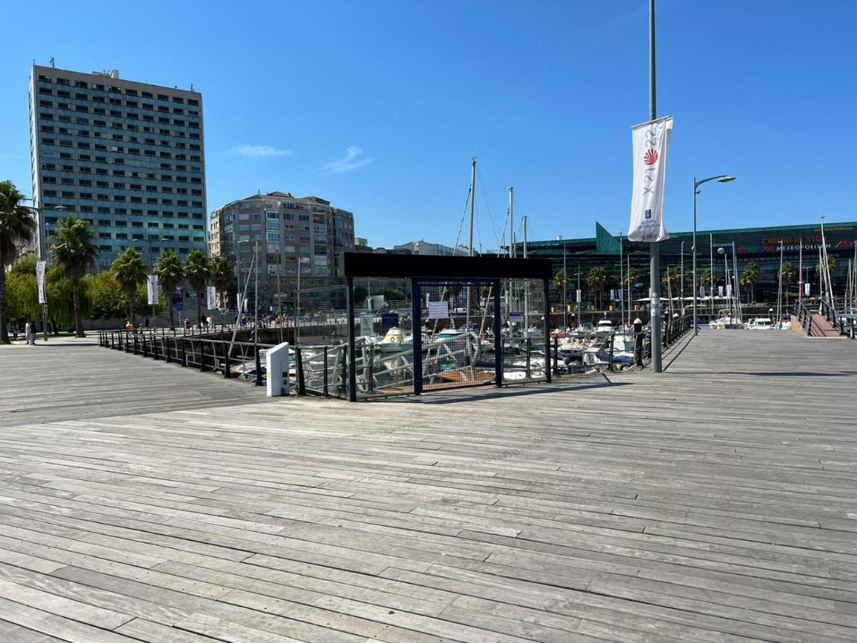 Different Charter Botel *